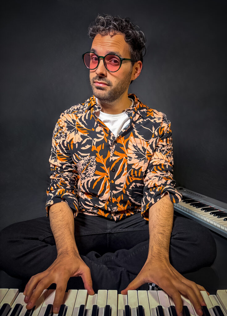 Germán Coppola, musico y compositor argentino, pianista, cantante